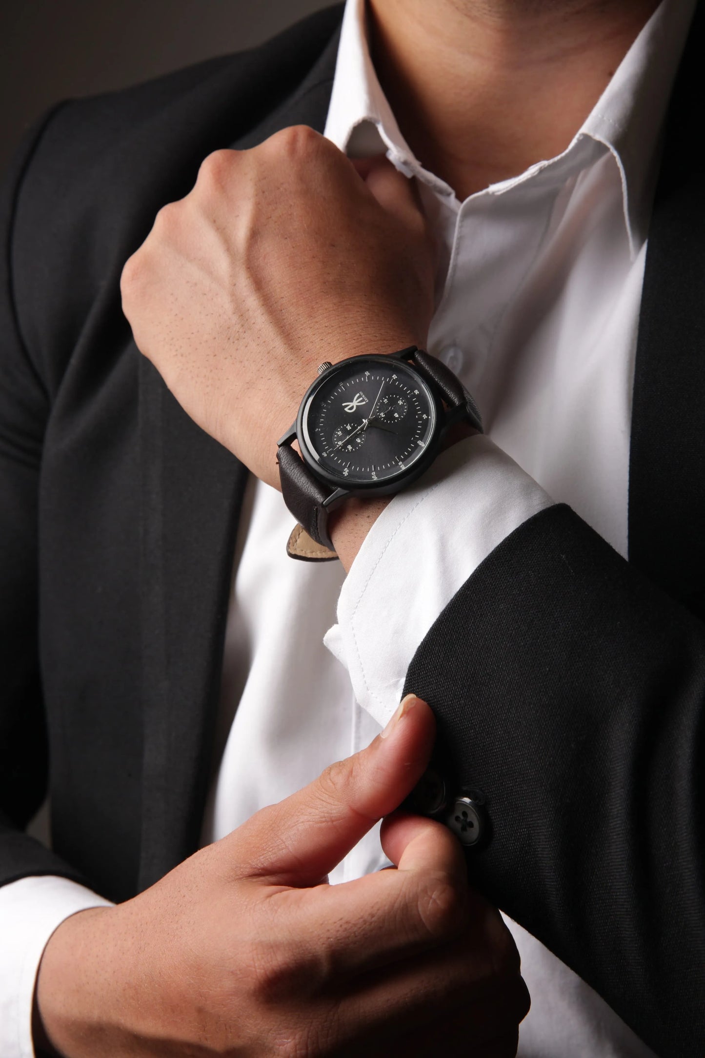 "Prime Alpha" Men's Analog Watch with 'Extra Belt'