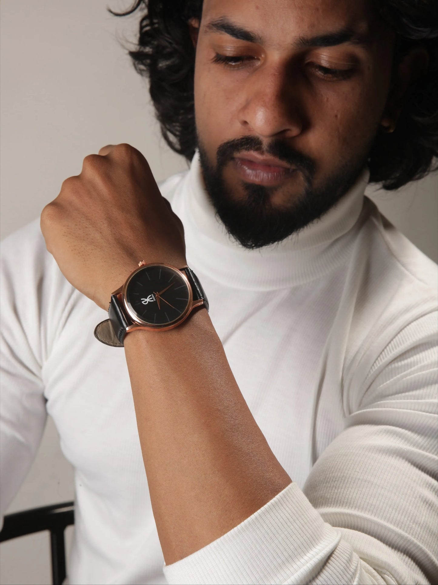 "Dark Legend" Men's Analog Watch