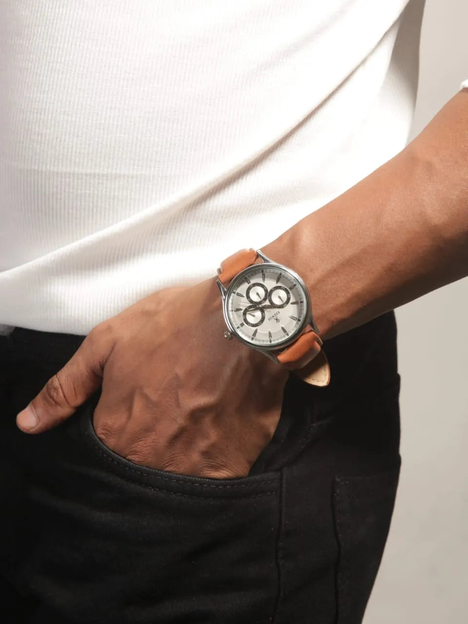"Daily Icon" Men's Analog Watch with 'Extra Belt'